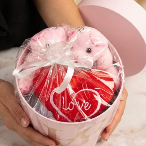 Pembe silindir kutulu anahtarlık ayıcık ve peluş kalp seti toptan hediyelik ürün