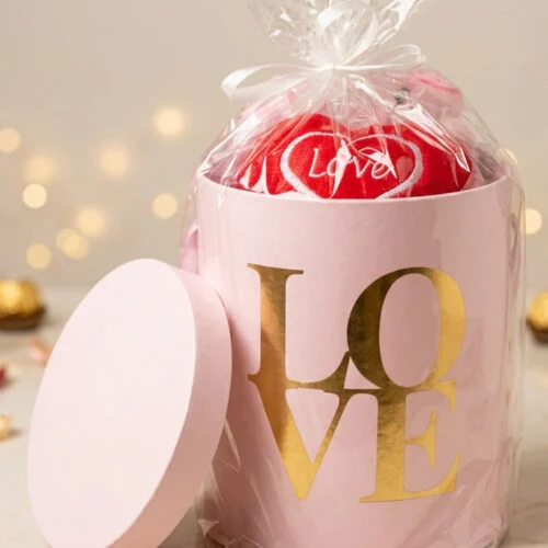 Love yazılı 2’li anahtarlık ayıcık ve peluş kalp kutusu özel gün hediyelik ürün
